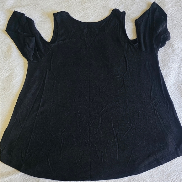 Cold shoulder top - Picture 4 of 4